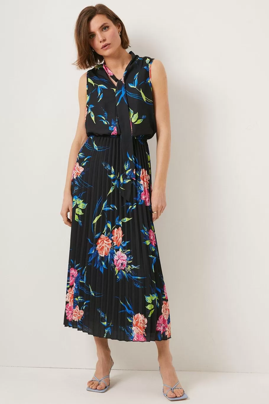 Oasis Brushstroke Floral Sleeveless Pussybow Dress Black Online