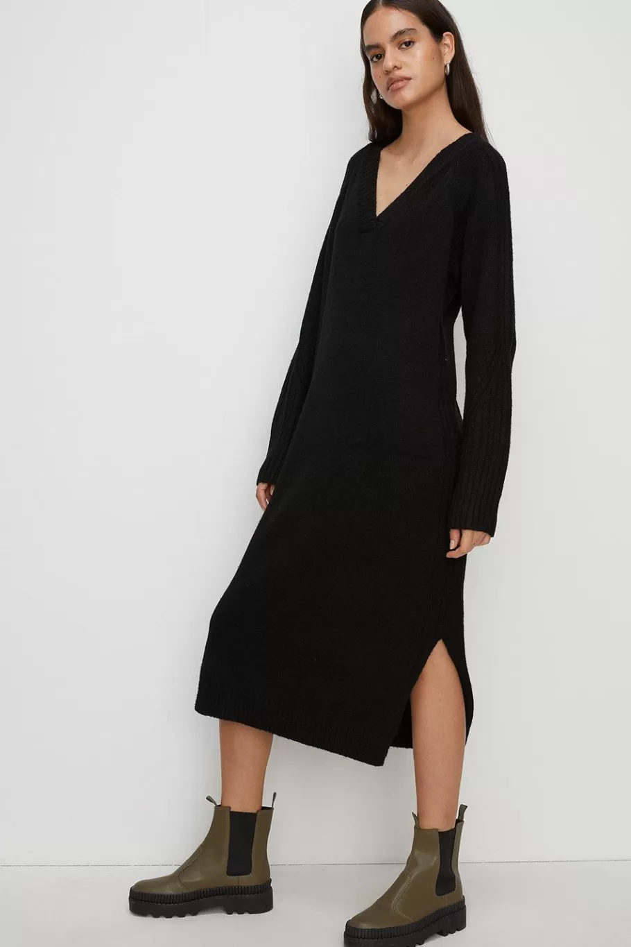 Oasis Cosy V Neck Midi Jumper Dress Black Store