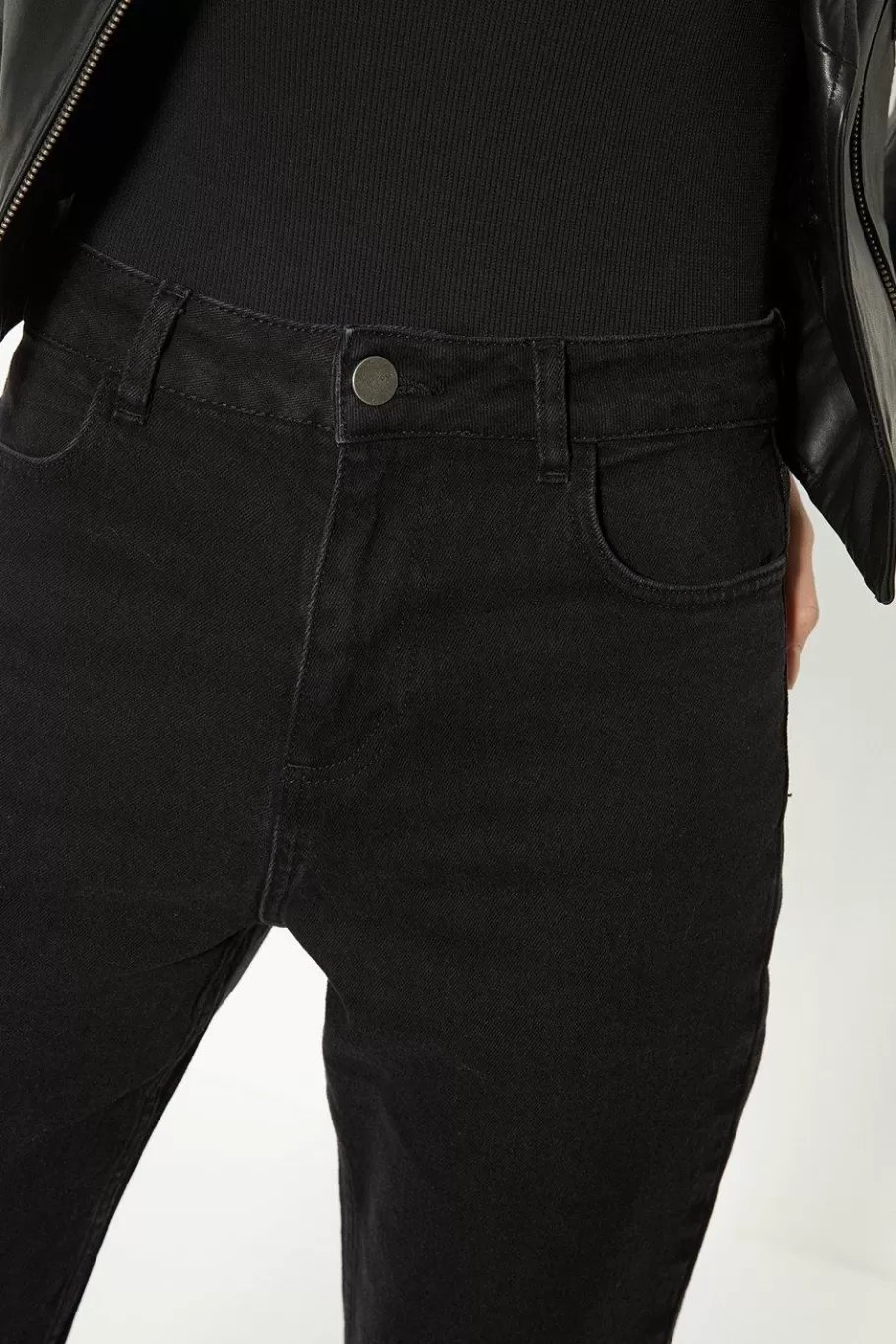 Oasis High Rise Straight Leg Jean Black Online