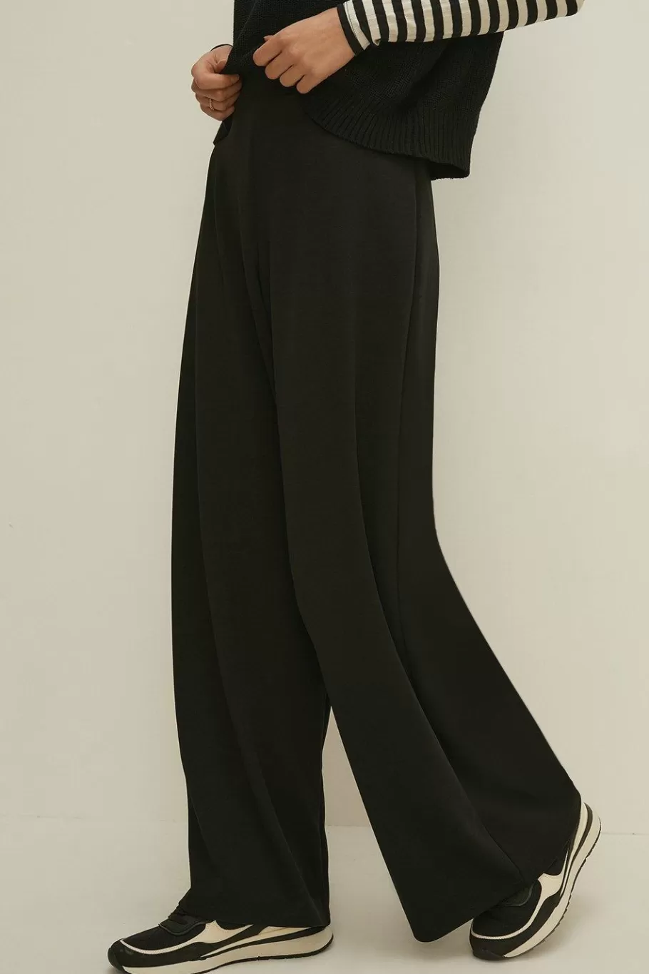 Oasis Jersey Crepe Wide Leg Trouser Black Store