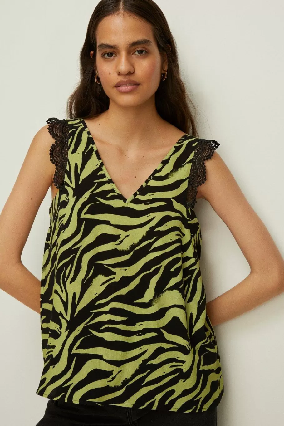 Oasis Lace Trim Zebra Printed Vest Black Store