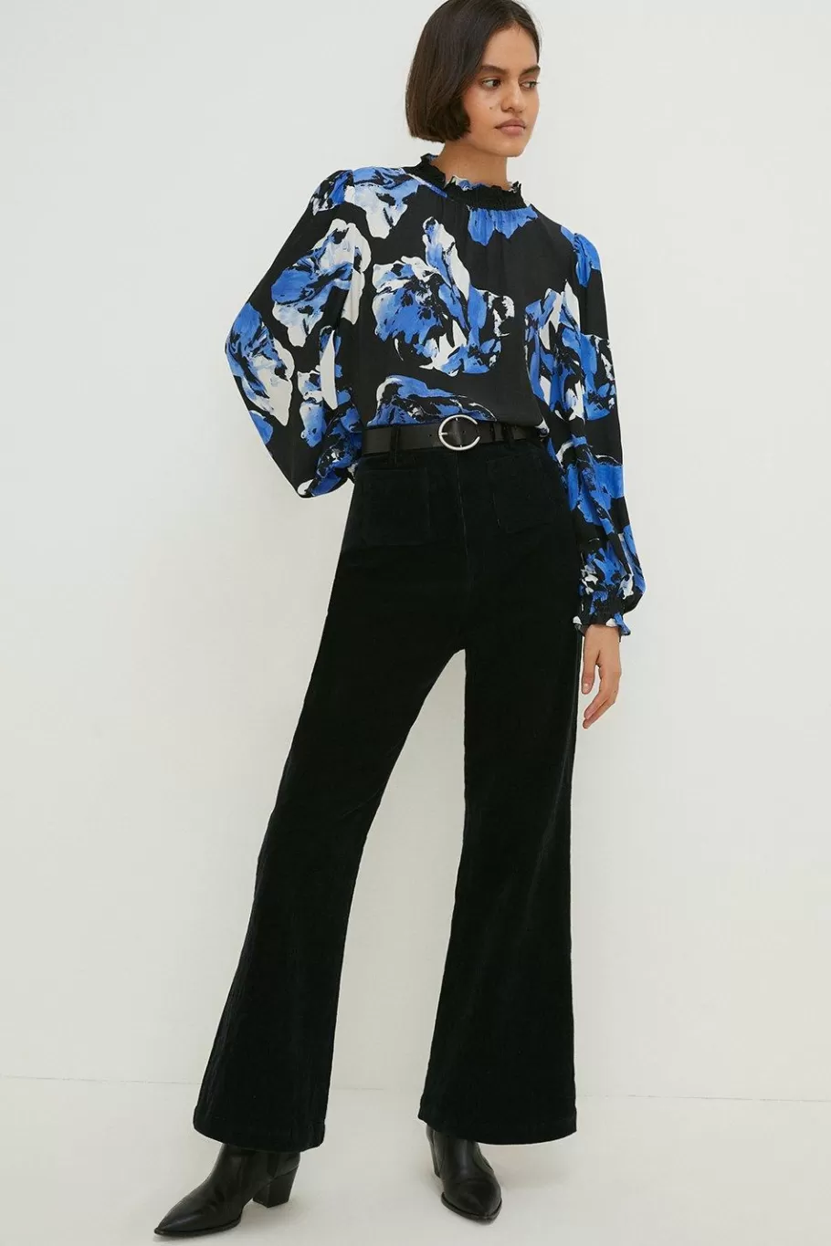 Oasis Large Scale Floral Printed Shirred Cuff Top Black Online