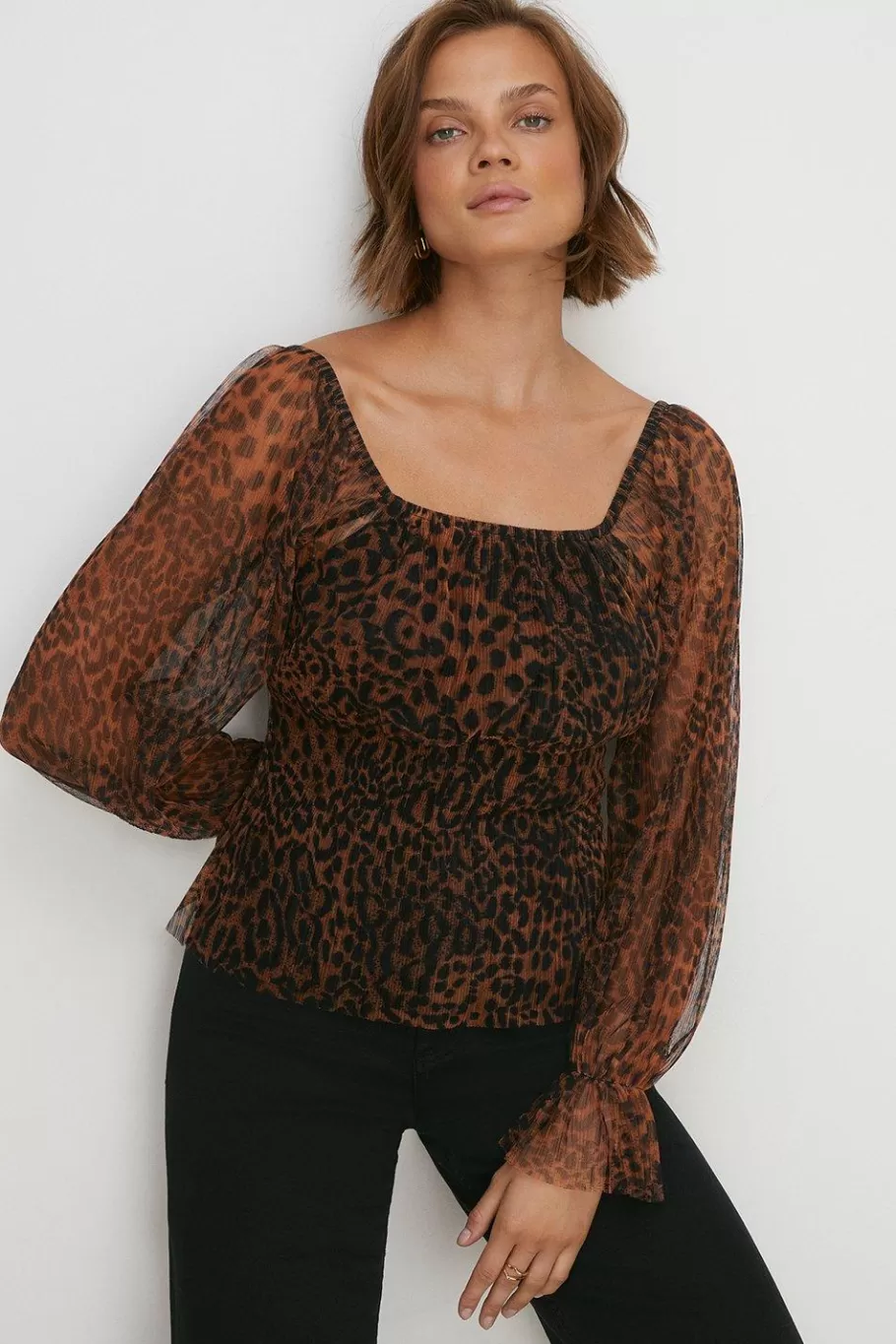 Oasis Plisse Scoop Neck Top Leopard Online