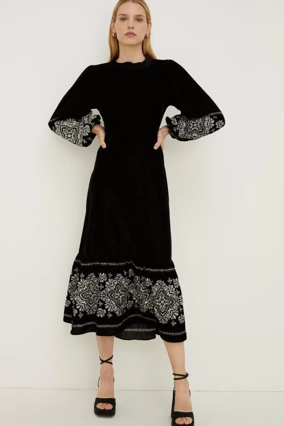 Oasis Rachel Stevens Embroidered Velvet Midi Dress Black Flash Sale