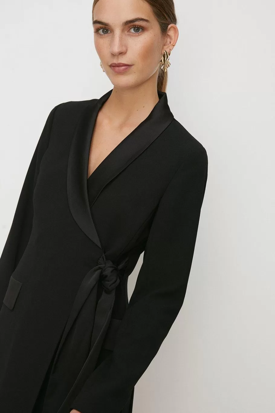 Oasis Satin Collar Wrap Crepe Blazer Dress Black Hot