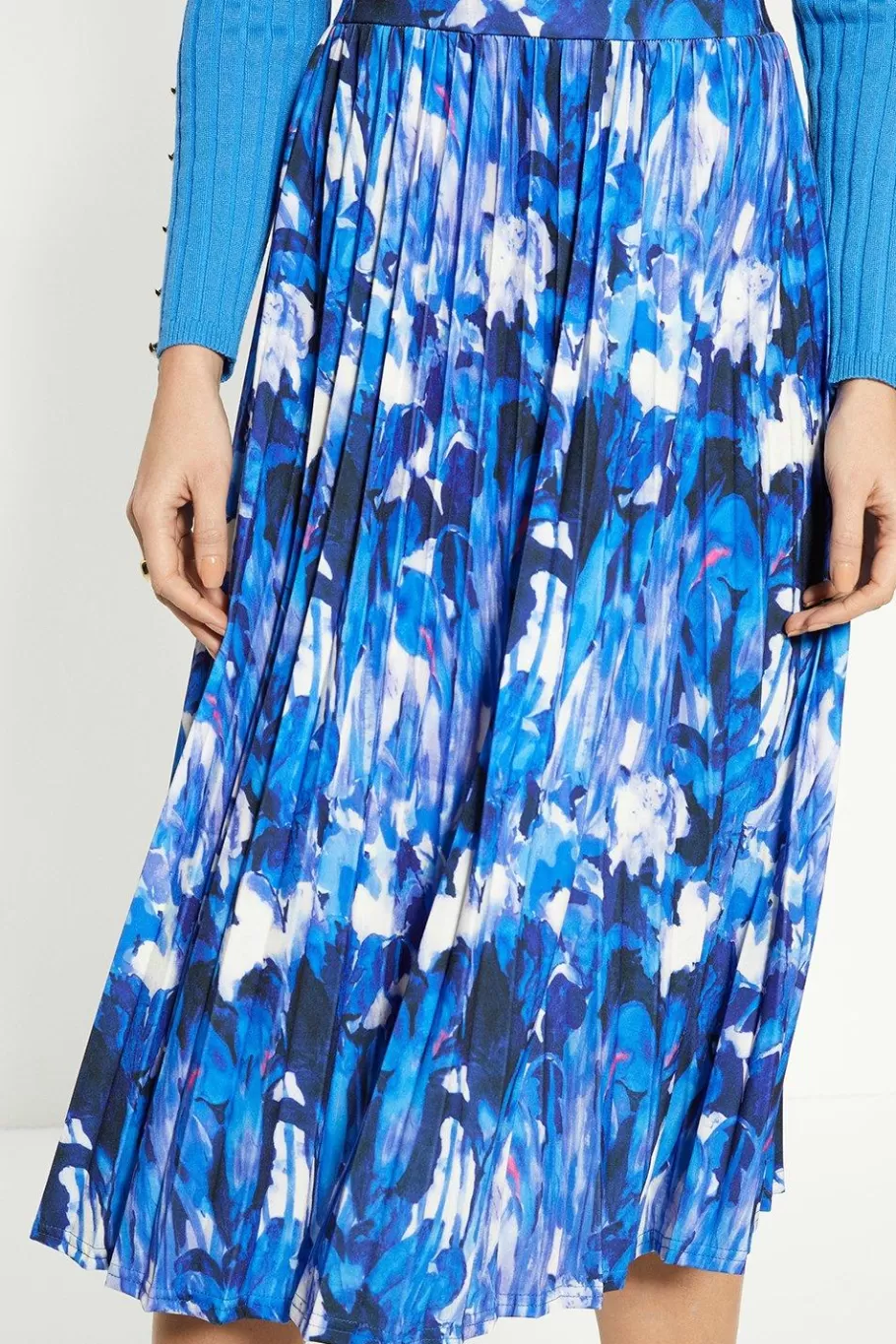 Oasis Slinky Jersey Abstract Pleated Midi Skirt Blue Outlet