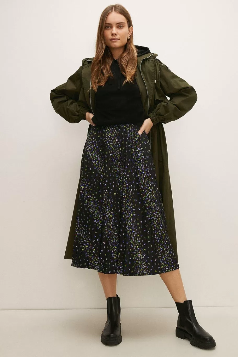 Oasis Slinky Jersey Ditsy Pleated Midi Skirt Black Fashion