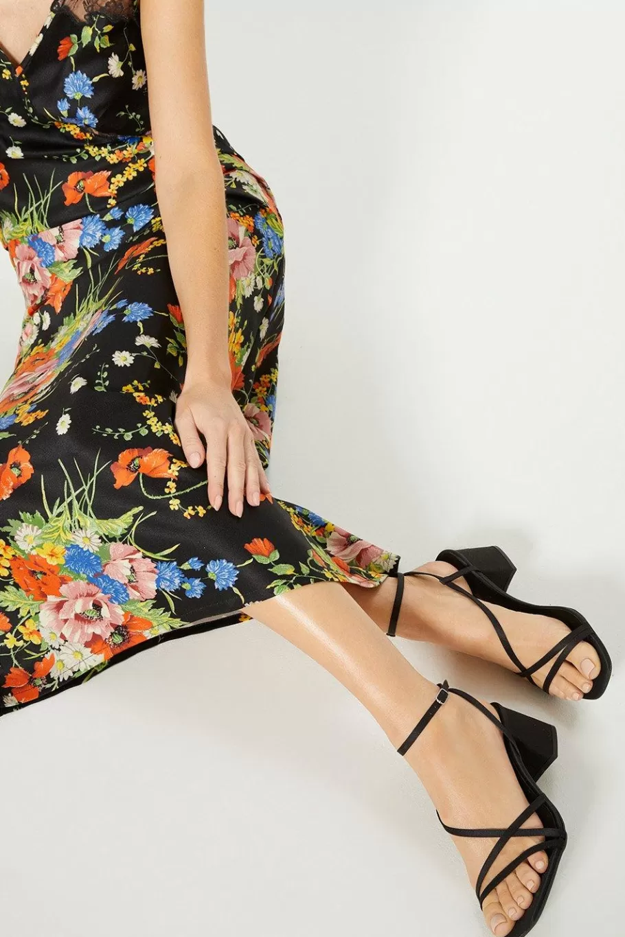 Oasis Strappy Block Heeled Sandal Black Best