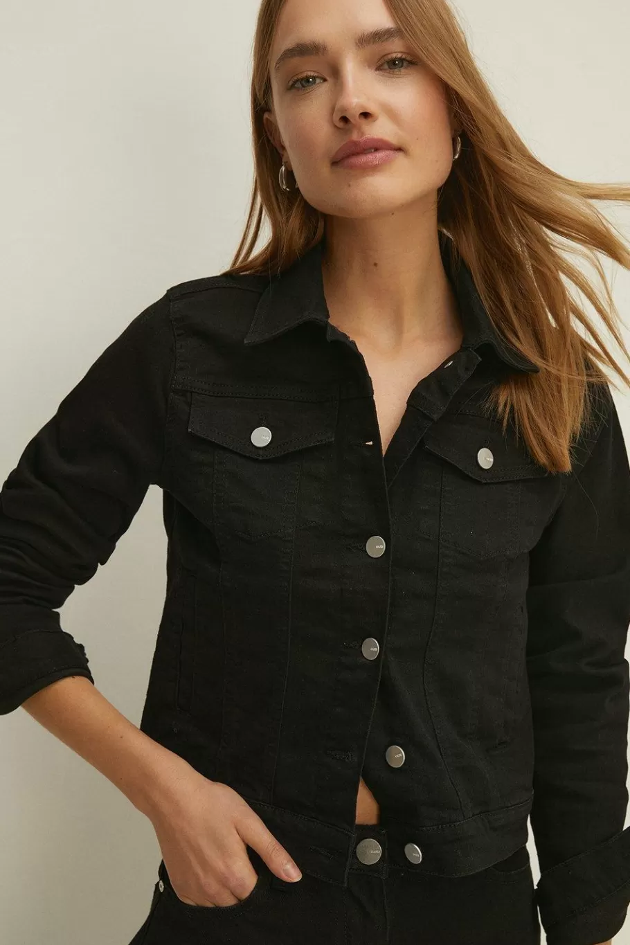 Oasis Stretch Denim Fitted Nancy Jacket Black Store