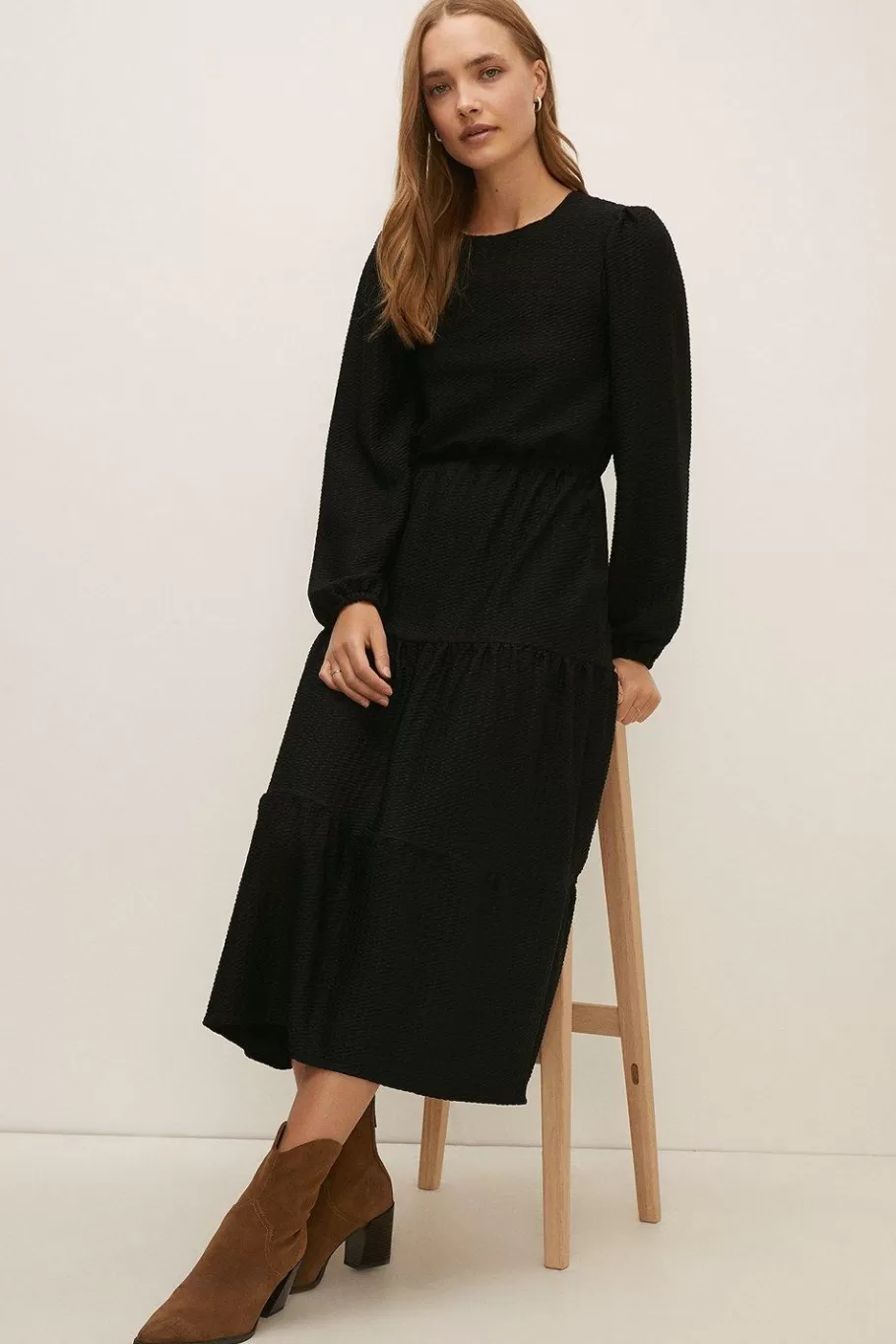 Oasis Textured Tiered Midi Dress Black Best